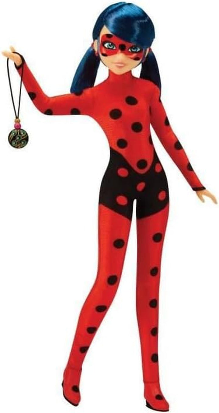 Bandai - Miraculous Ladybug - Doll Marinette Colour Change Surprise - Păpușă articulată Miraculous, 26 Cm + 3 surprize - Model aleatoriu - P50390