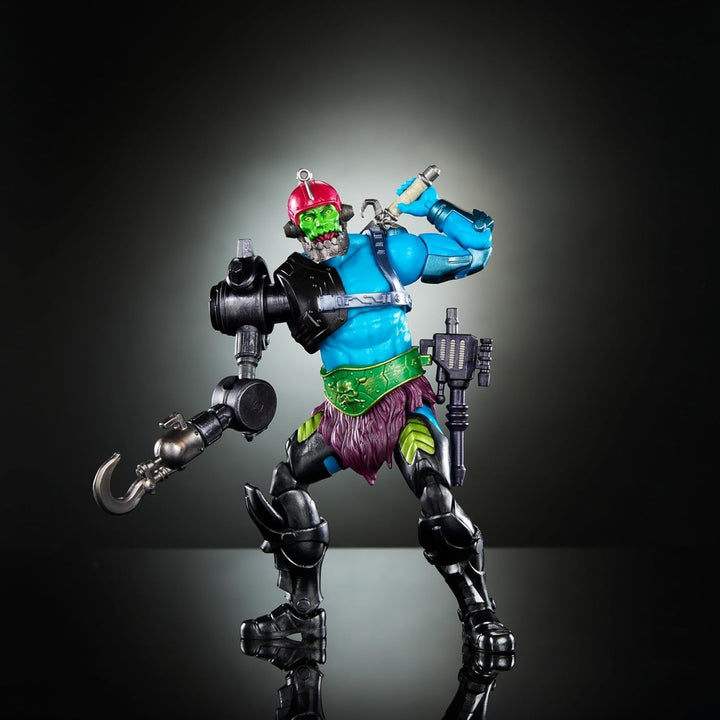 Masters of the Universe Masterverse Masterverse New Eternia Trap Jaw Action Figure, Deluxe Collectible Figure With 30 Movement Points And Several Accessories, Motu Toy, HYC47