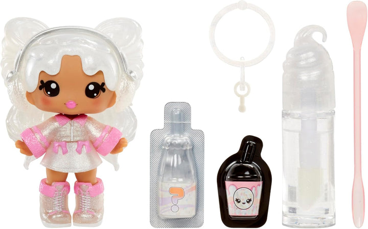 Papusa cu luciu de buze Yummiland - Mystery Chase - Include set de luciu de buze DIY, potrivit pentru copii cu vârsta de 4 ani și peste