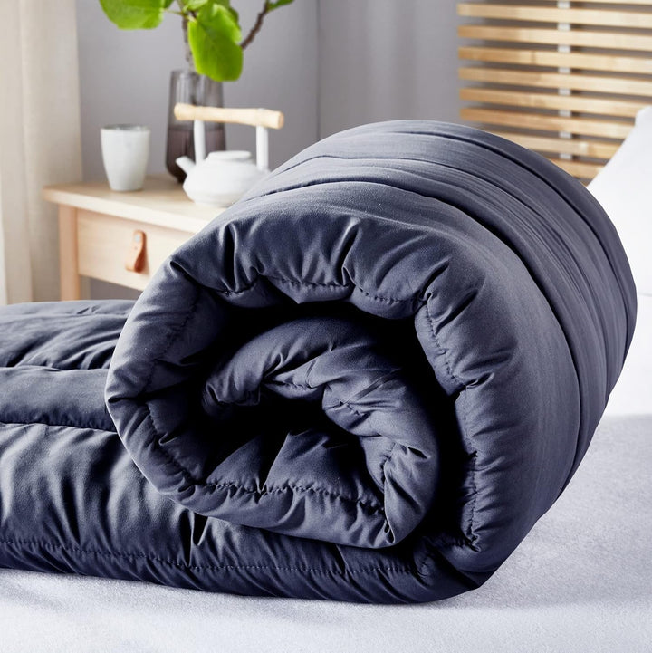 Pikolin Home - Plapumă reversibilă 300 G - Umplutură nordică bicoloră - Pentru pat 90 - confortabilă, caldă, respirabilă, albastru marin, 135 X 200 cm Plapumi si pilote Naty Shop