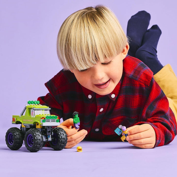 LEGO Ç€ Marvel Hulk Truck Vs. Thanos - Jucărie de construit supereroi - Vehicul Avengers și minifigurine - Camion monstru pentru mega distracție - Cadou pentru băieți și fete de la 7 ani - 76312
