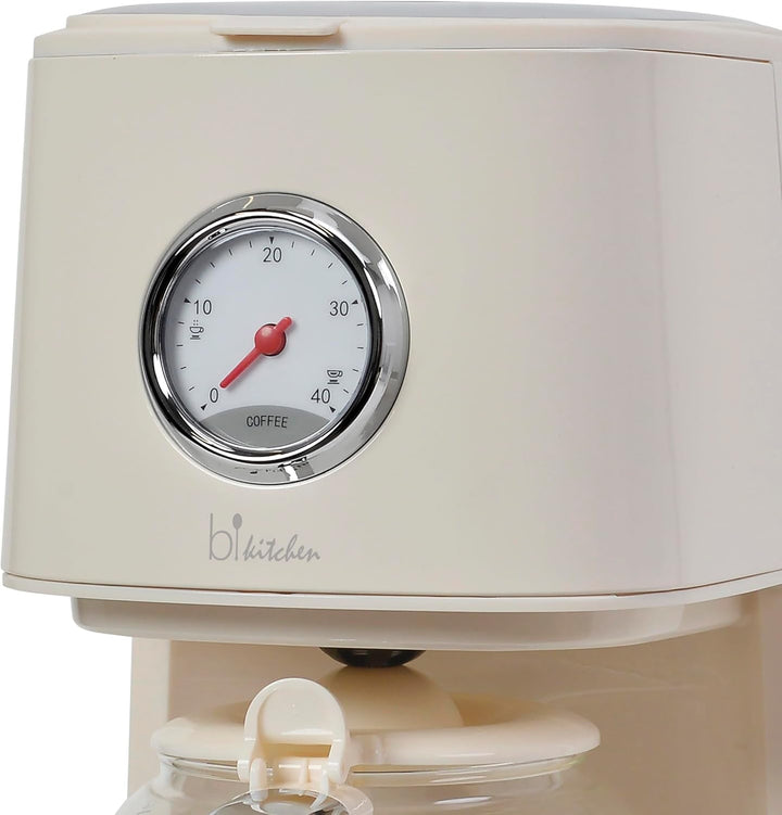 Cafetieră Retro Style Nostalgia 150, alb crem, 900 wați, 1,5 litri, 4-12 cești, cadran pentru menținerea timpului de încălzire, recipient pentru filtru detașabil, funcție de menținere a căldurii, oprire automată