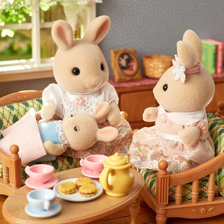 Sylvanian Families L5706 Familia Milk Bunny - Figuri pentru casa de păpuși