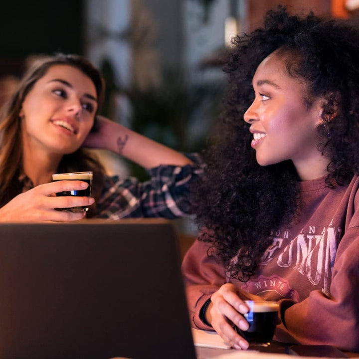 Aparat de cafea cu doze Philips Senseo Original plus - Selectare putere cafea, Tehnologie Coffee Boost, Ecologic, Funcție pentru două cești, Rezervor de apă de 0,7 l, Încălzire rapidă, Crema catifelată (CSA210/60)