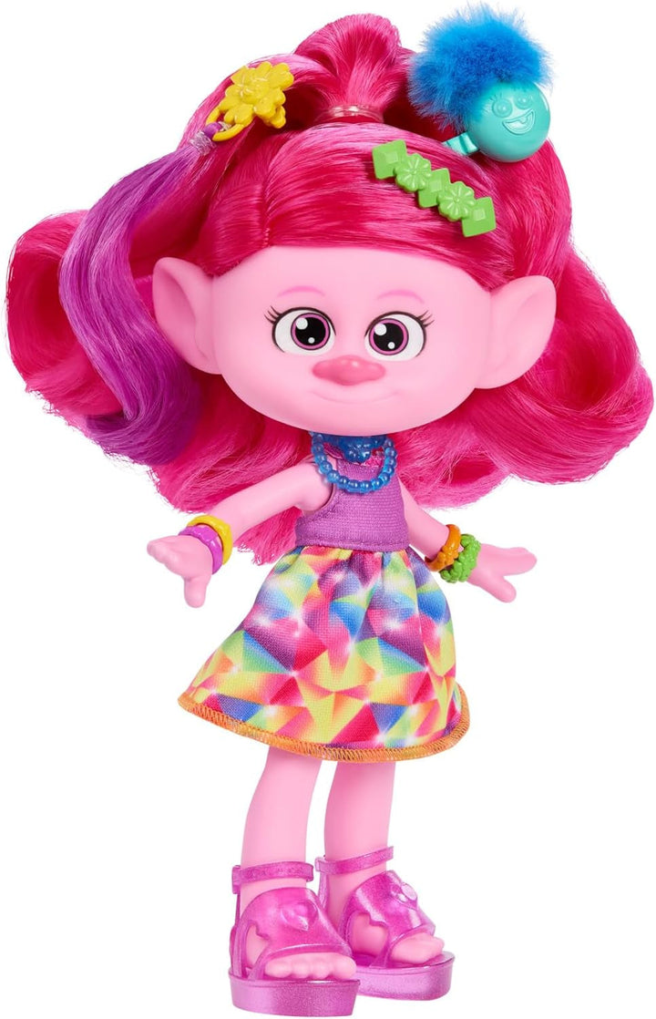 Mattel DREAMWORKS TROLLS Together Strong - păpușă de modă Hair-Tastic Queen Poppy - 15+ accesorii, pieptene cu sclipici, gel cu sclipici lavabil, pentru copii cu vârsta peste 3 ani, HNF25