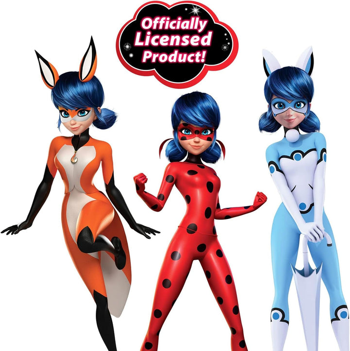 Bandai - Miraculous Ladybug - Doll Marinette Colour Change Surprise - Păpușă articulată Miraculous, 26 Cm + 3 surprize - Model aleatoriu - P50390