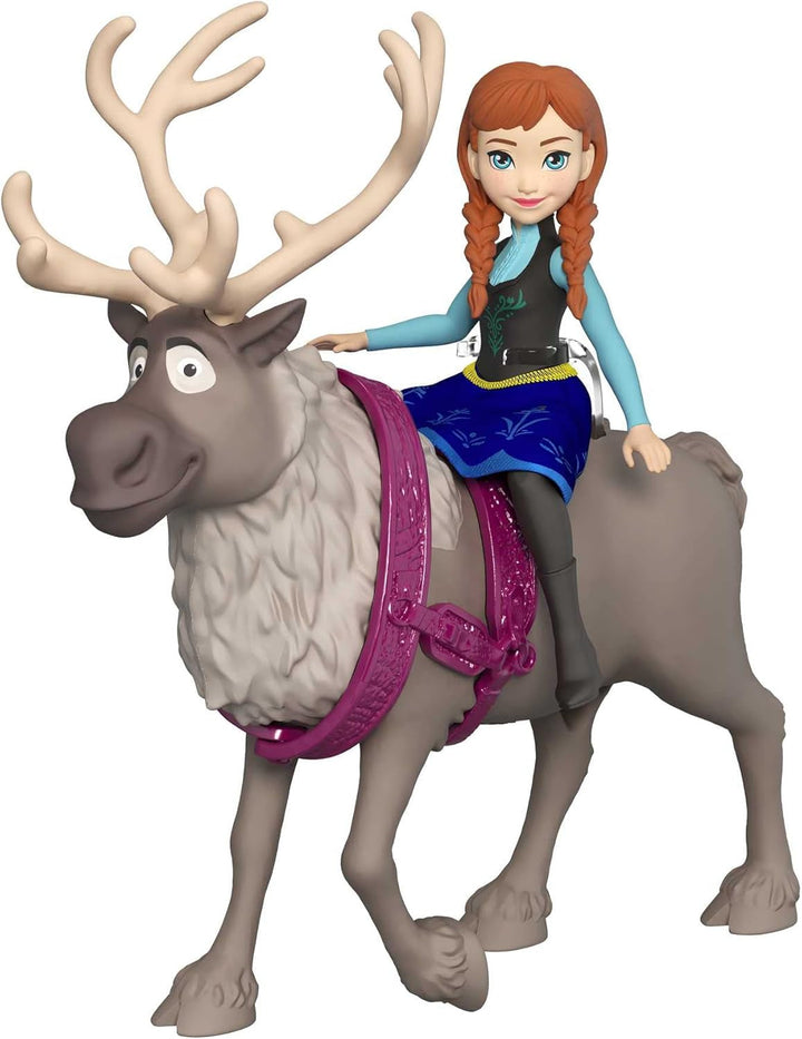 Mattel DISNEY The Ice Queen Anna & Sven - păpușă și figurină animal, inspirată de personajele animate, membre mobile, fustă și pelerină detașabile, pentru copii de la 3 ani, HLX03
