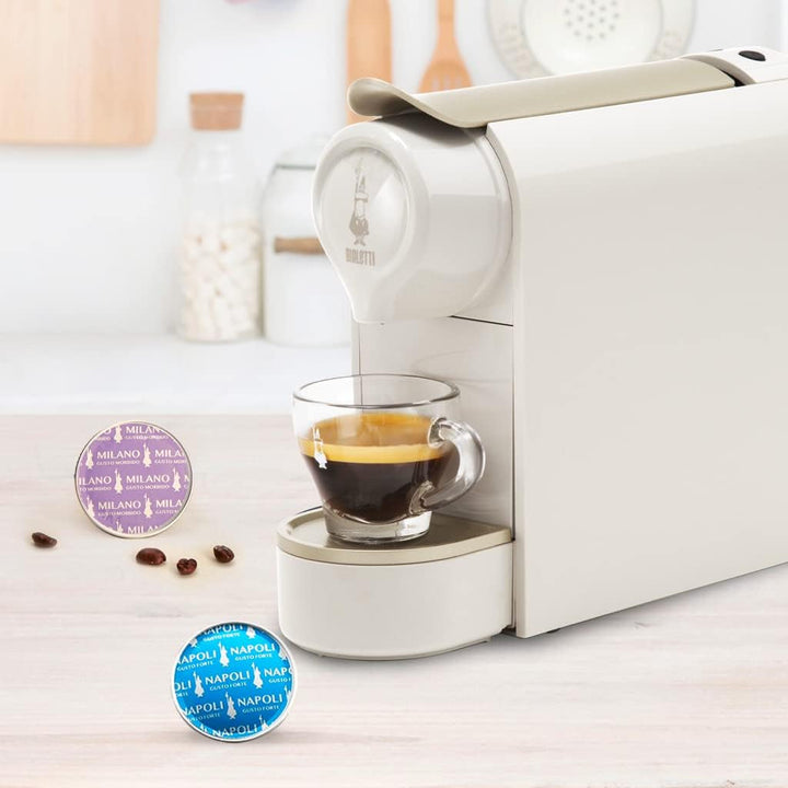 Bialetti Gioia, filtru de cafea espresso pentru capsule din aluminiu, super compact, rezervor de 500 ml, 50% plastic reciclat, taupe