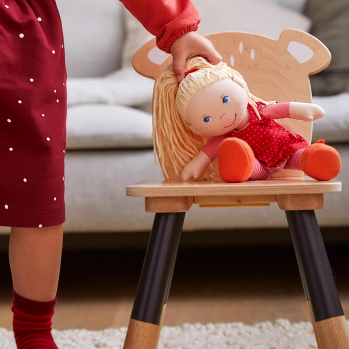 HABA 302108 - Păpușă Annelie, păpușă de cârpă cu haine și păr, 30 cm, jucărie de la 18 luni, roșu