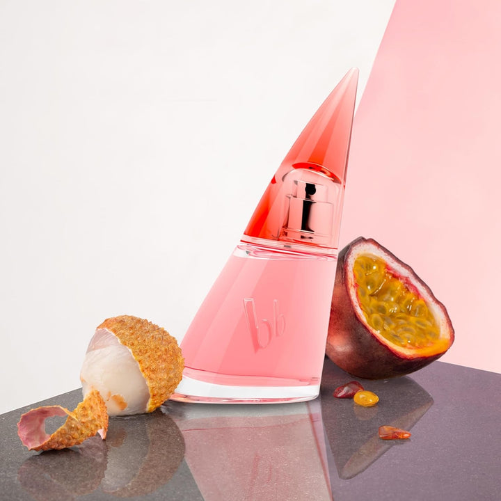 Bruno Banani Absolute Woman – Apă de Parfum Spray Natural – Fructat-Floral pentru Femei – 1 Pachet (1 x 30 ml)