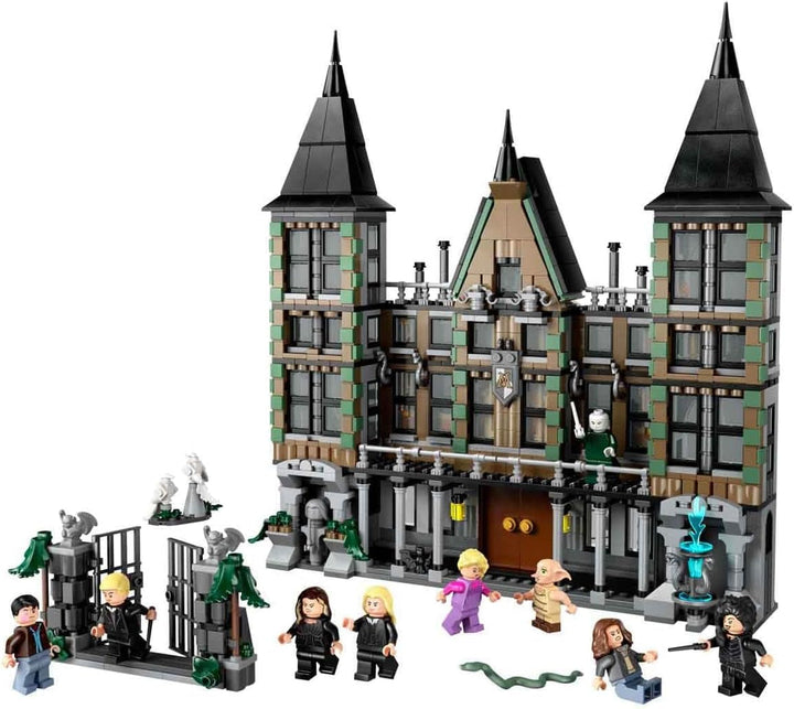 LEGO Harry Potter Malfoy Family Country Estate, jucărie fantastică de colecționat și expus, cadou pentru băieți, fete și fani ai lumii vrăjitorilor, idee de cadou cu 9 minifigurine 76453