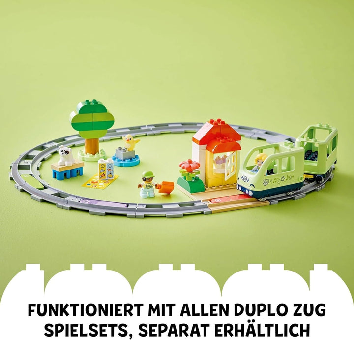 LEGO DUPLO Town Interactive Adventure Train, Playset cu lumini și sunete pentru jocuri de rol, permite copiilor de la 2 ani să construiască șine, jucărie educativă pentru preșcolari 10427