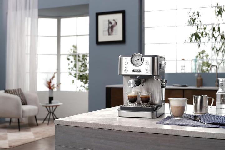 De'Longhi Linea Classic EM450.M portafilter machine, espressor cu spumă de lapte profesională, carcasă metalică completă, 15 bar, rezervor de apă de 1,7 litri, oțel inoxidabil/metal