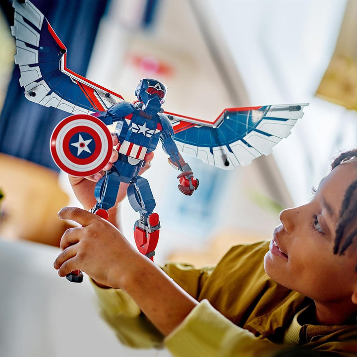 LEGO Marvel New Captain America Building Figure, jucărie cu supereroi pentru copii, model construibil și minifigurină, set de construit și jucat, cadou pentru băieți și fete de la 8 ani 76296