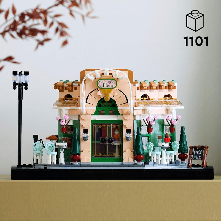 LEGO Icons French Café - Decorațiuni pentru sufragerie sau birou - Set de construcție pentru adulți, inclusiv fațadă pitorească, ghivece de flori suspendate și scaune - Cadou pentru bărbați și femei 10362