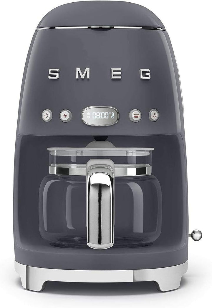 Smeg, DCF02PBEU, Cafetieră cu filtru, Aroma și funcție de pornire automată, Carafă din sticlă până la 12 cești, 2 niveluri de intensitate, Funcție de menținere la cald, 1050W, Albastru pastel