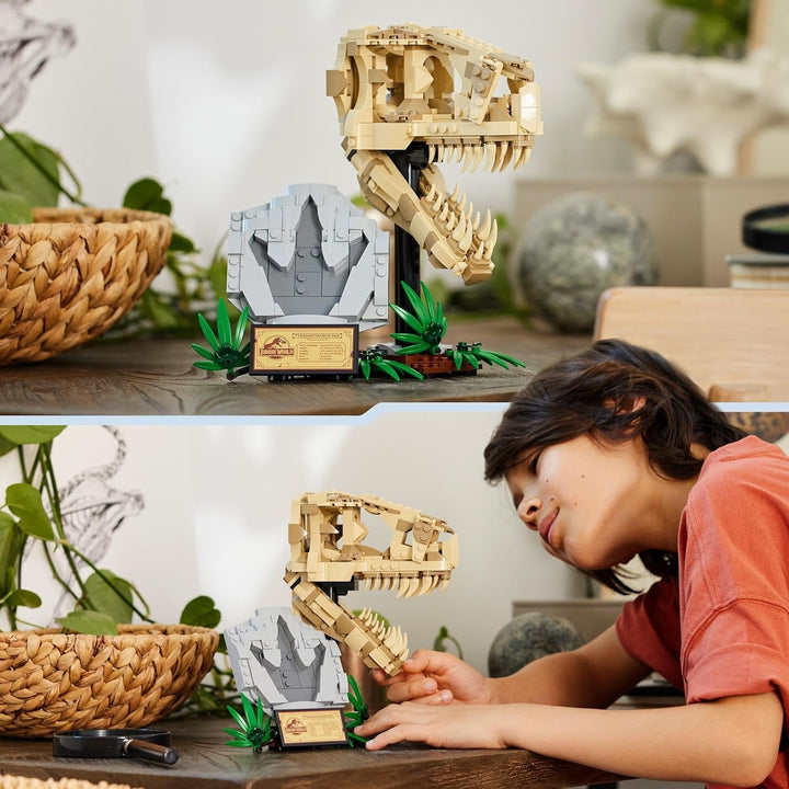 LEGO Jurassic World Dinosaur Fossils: T. Rex Head, jucărie dinozaur de construit, decor dinozaur pentru camera copiilor, craniu T-Rex schelet cu amprentă, cadou pentru băieți și fete 76964