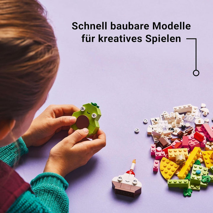 LEGO Classic Creative Snack Building Fun, jucărie cu mâncare pentru jocuri de rol imaginative, set de construcție pentru băieți și fete de la 4 ani, Cupcake, Avocado, Popsicle și Taco 11039