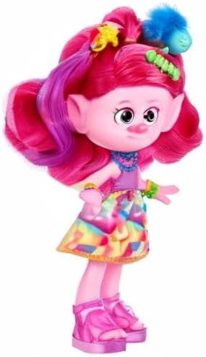 Mattel DREAMWORKS TROLLS Together Strong - păpușă de modă Hair-Tastic Queen Poppy - 15+ accesorii, pieptene cu sclipici, gel cu sclipici lavabil, pentru copii cu vârsta peste 3 ani, HNF25