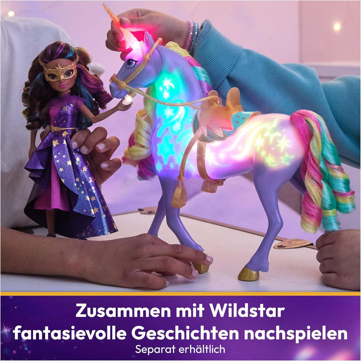 Unicorn Academy Deluxe Masked Ball Sophia - păpușă de 24 cm din popularul serial Netflix cu 2 ținute, dress-up clasic și joc de rol, vârsta 4+