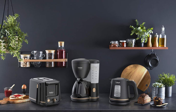 Cafetiera cu filtru Inclusiv Tefal, Un filtru de cafea Extrem de ușor de utilizat, Potrivit pentru utilizatorii dreptaci și stângaci, 1,25 L, 10 până la 15 cești, CM533811