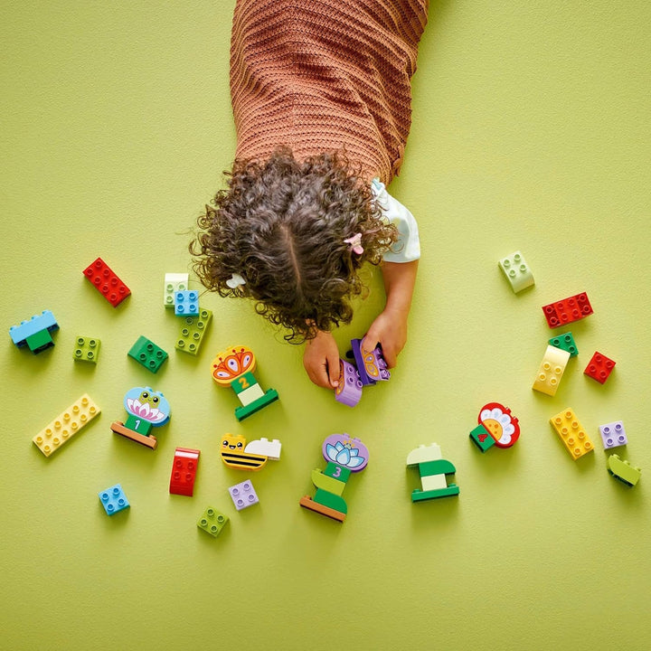 LEGO DUPLO Town Creative Flower Garden, Jucărie stivuibilă, Permite copiilor mici de la 2 ani să se joace imaginativ, Set de construcție pentru a promova dexteritatea, Jucărie educativă pentru copiii preșcolari 10444