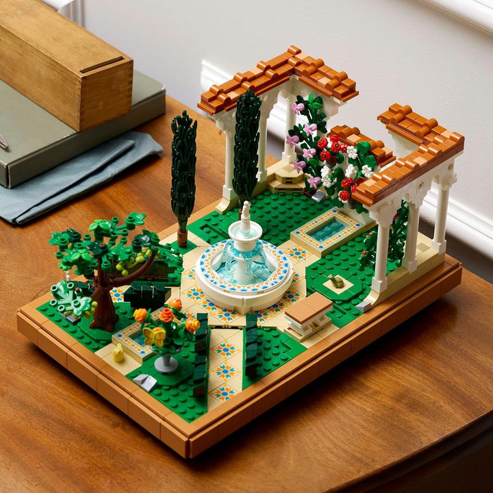 LEGO Icons Fountain Garden - Set de construcție în miniatură pentru adulți cu frunze, chiparoși, copaci, liane, flori - Idee creativă de cadou pentru ziua de naștere, cadou de casă pentru femei, bărbați - 10359