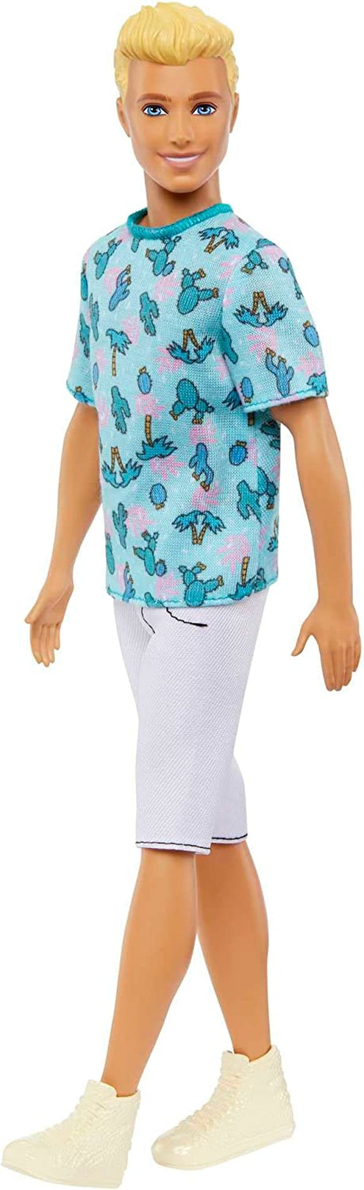 Păpușă Barbie Ken Fashionistas - tricou cu imprimeu de cactus și palmier, pantaloni scurți albi și adidași, perfect pentru aventuri cu prietenii și plimbări prin oraș, pentru copii de la 3 ani în sus, HJT10
