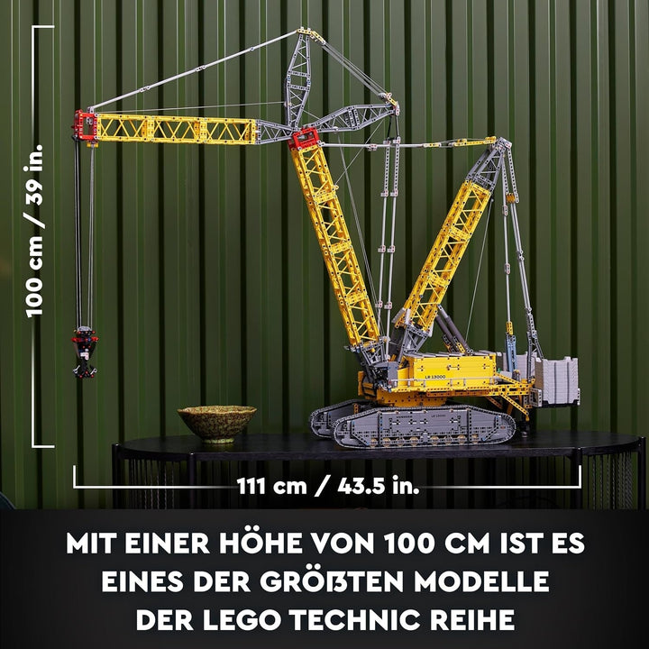 Set macara pe șenile LEGO Technic Liebherr LR 13000, construiește cel mai bun model de vehicul de construcții controlat de la distanță cu aplicația Control+, macara cu sistem de troliu și braț de ridicare, kit model mare pentru adulți 42146