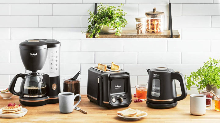 Cafetiera cu filtru Inclusiv Tefal, Un filtru de cafea Extrem de ușor de utilizat, Potrivit pentru utilizatorii dreptaci și stângaci, 1,25 L, 10 până la 15 cești, CM533811
