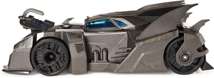 DC Comics Batman Batmobil offroad cu catapultă cu cârlig de prindere și celulă cu grilă în spate, inclusiv figurină Batman de 10 cm, pentru fanii supereroilor cu vârsta de 4 ani și peste