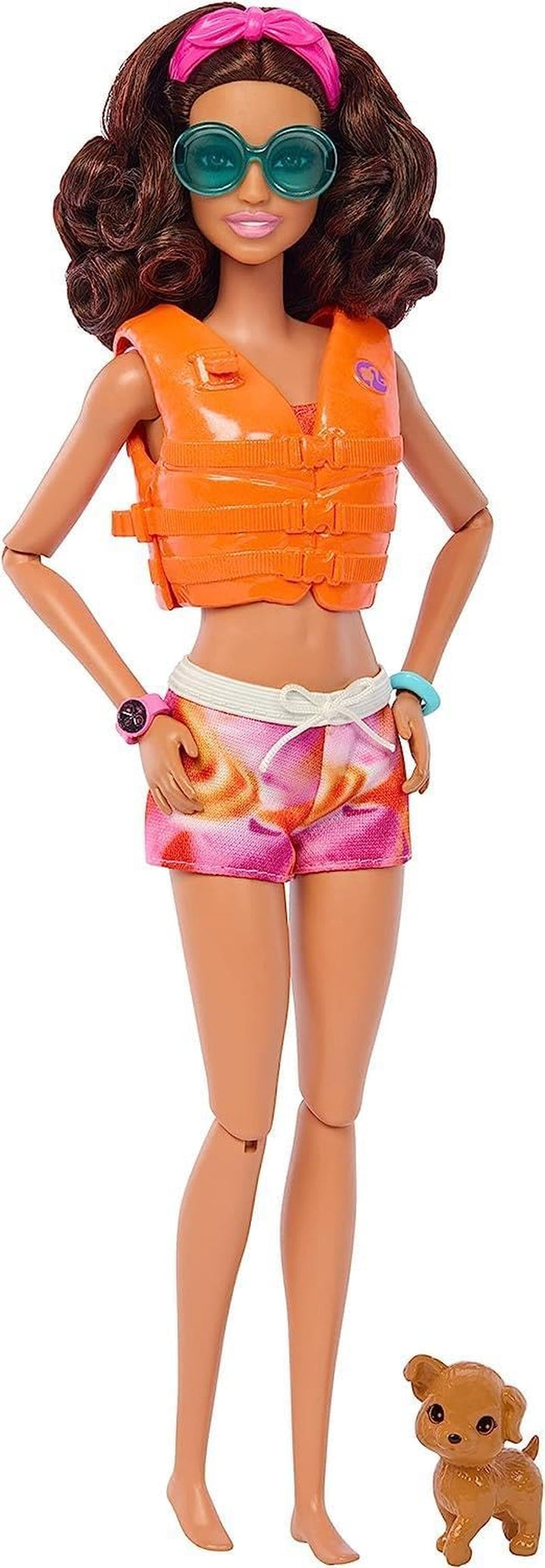 Barbie - păpușă surfer cu placă de surf și mâner, prosop și radio pentru aventuri pe plajă și povestiri, cleme și curea de gleznă pentru surfing realist, de la 3 ani, HPL69