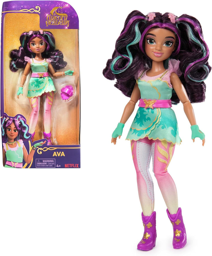 Unicorn Academy Deluxe Masked Ball Sophia - păpușă de 24 cm din popularul serial Netflix cu 2 ținute, dress-up clasic și joc de rol, vârsta 4+