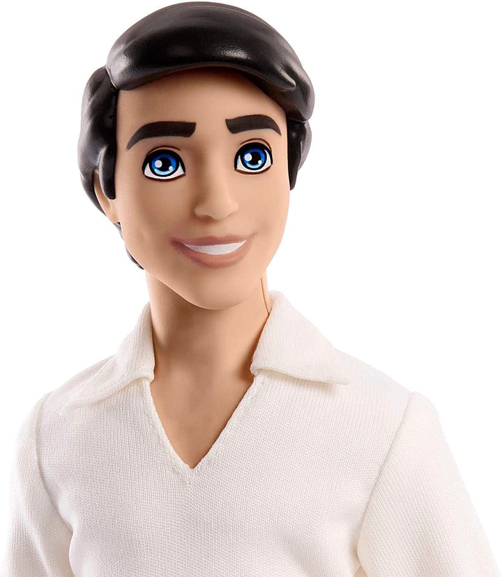 DISNEY Princess - Păpușă Prince Erik cu cămașă moale, pantaloni preformați și cizme, parte a unei colecții cu jucării Ariel, pentru copii de la 3 ani, HLV97