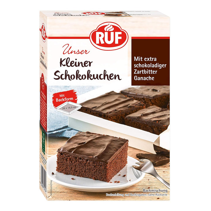 RUF Kleiner Himbeer-Schokokuchen, Mini-Kuchen Mit Feiner Puddingcreme, Himbeeren Und Weißen Schokoraspeln, Inkl. Backform, 1X252G