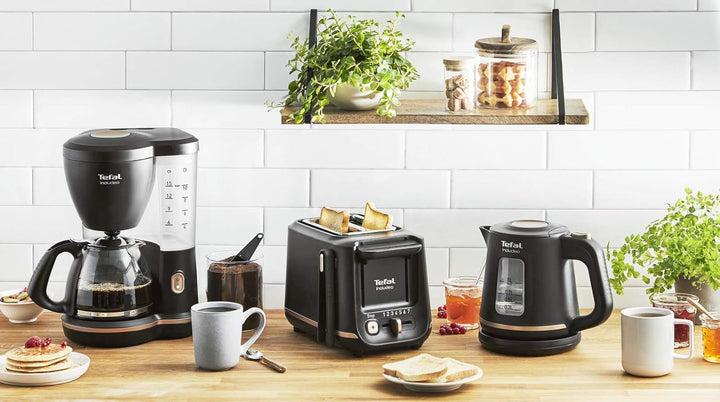 Cafetiera cu filtru Inclusiv Tefal, Un filtru de cafea Extrem de ușor de utilizat, Potrivit pentru utilizatorii dreptaci și stângaci, 1,25 L, 10 până la 15 cești, CM533811
